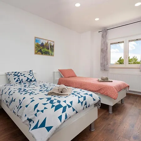 Tatil Evi Butoniga Nature Sculci